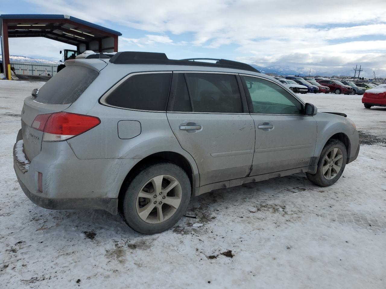 2013 Subaru Outback - Image 3