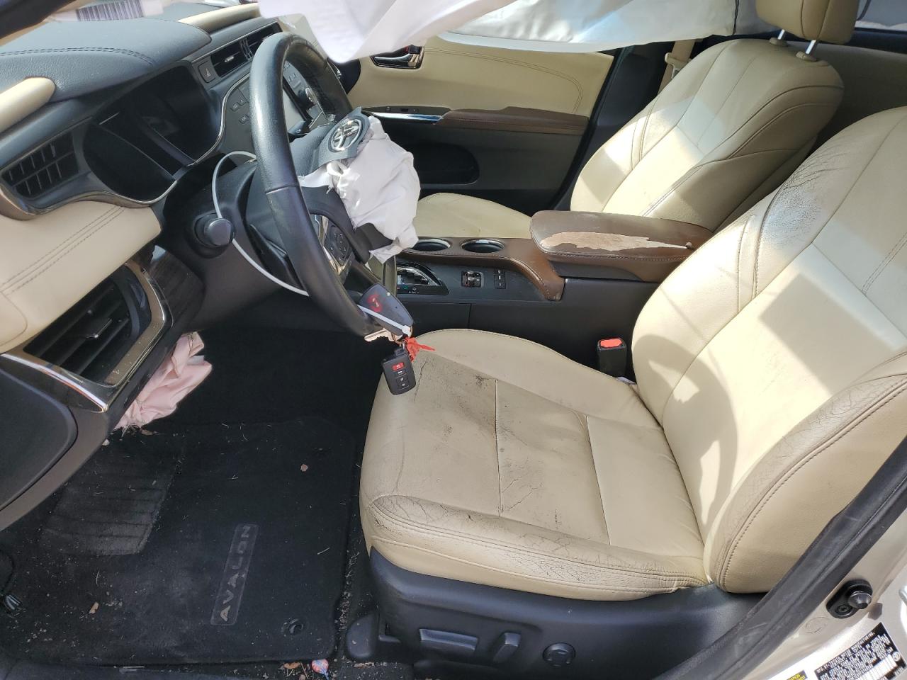 2015 Toyota Avalon - Image 7