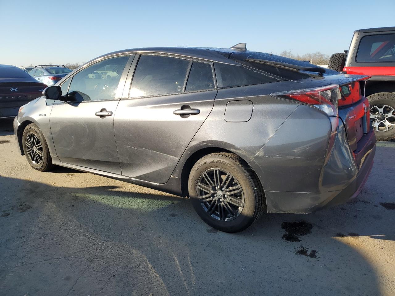 2016 Toyota Prius - Image 2