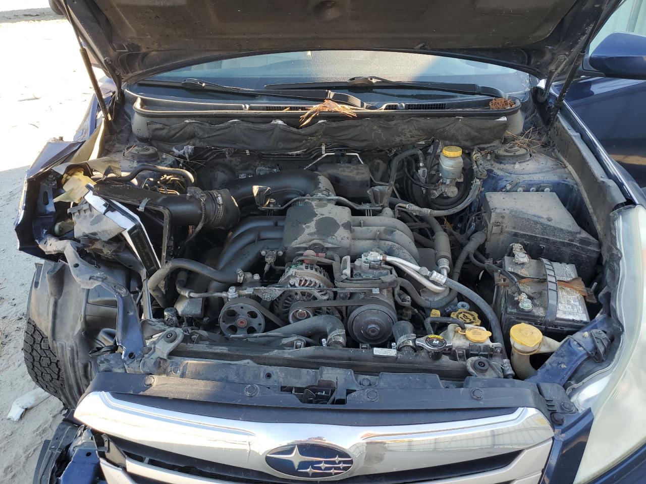2011 Subaru Outback - Image 12