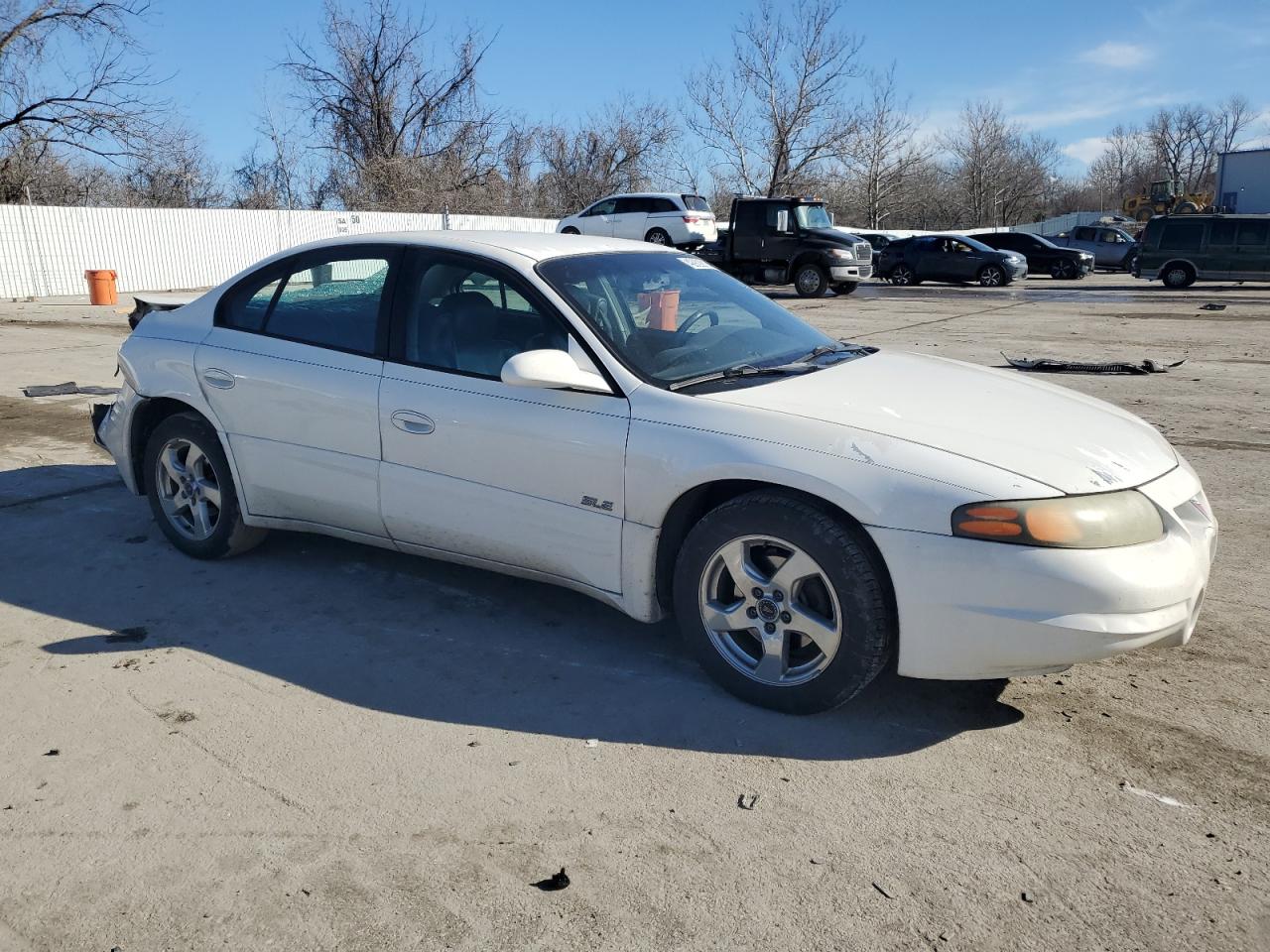 2003 Pontiac Bonneville - Image 4