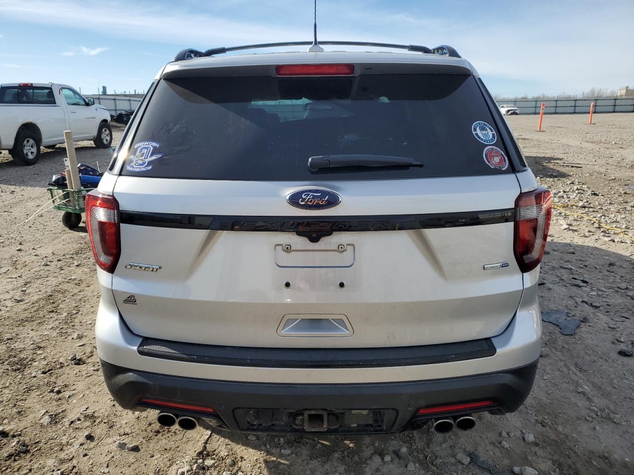 2018 Ford Explorer - Image 6