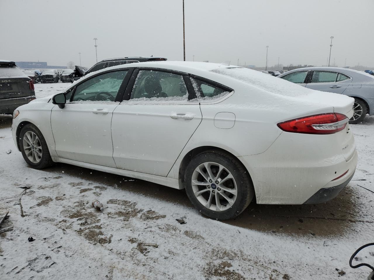 2020 Ford Fusion - Image 2