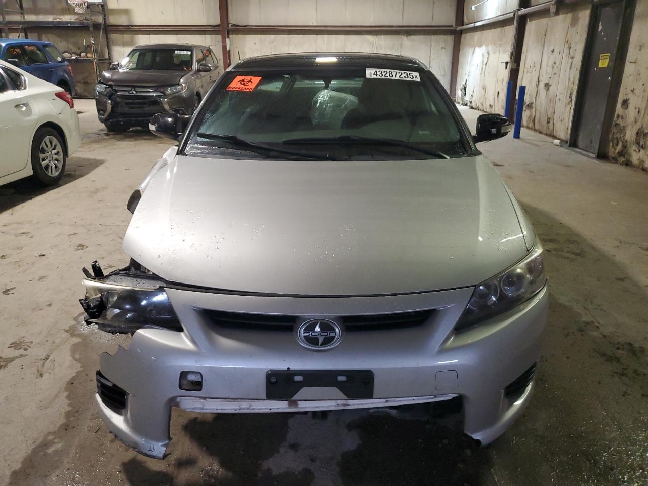 2011 Toyota tC - Image 5