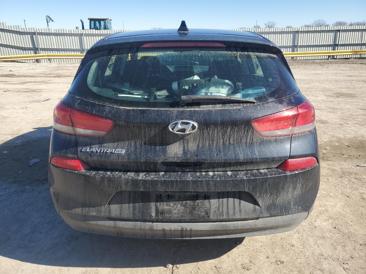 2019 Hyundai Elantra - Image 6