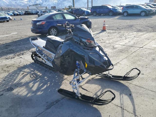 2024 POLARIS 800