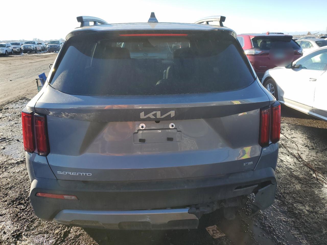 2023 Kia Sorento - Image 6