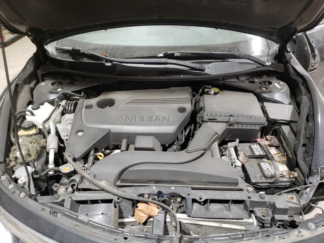 2015 Nissan Altima - Image 12