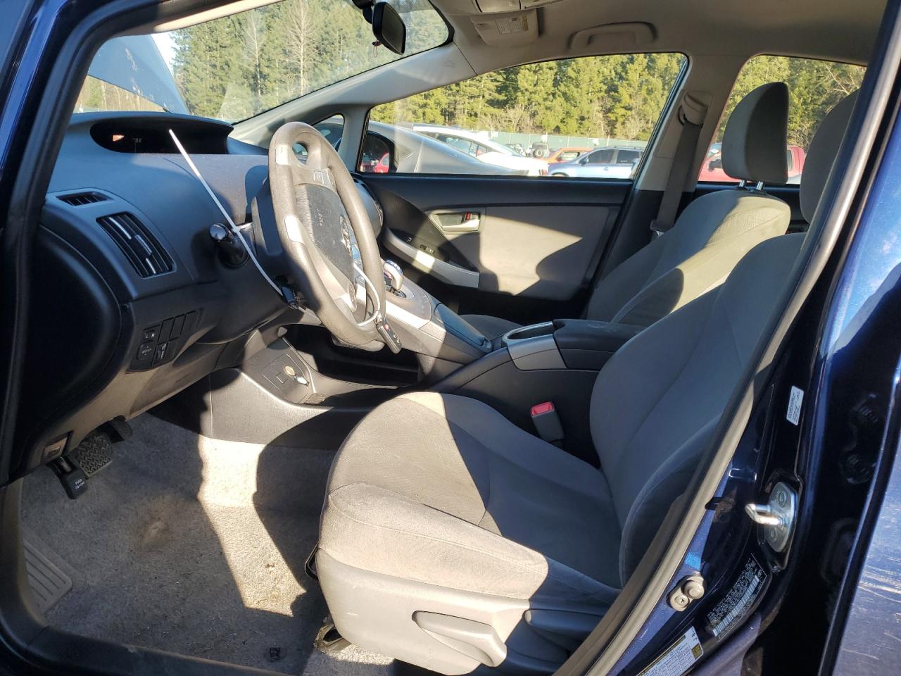 2013 Toyota Prius - Image 7
