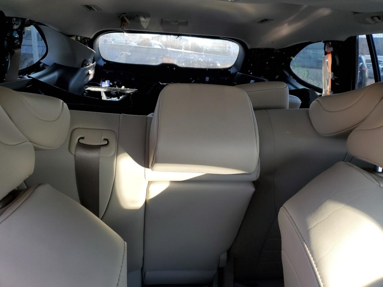 2020 Toyota Highlander - Image 10