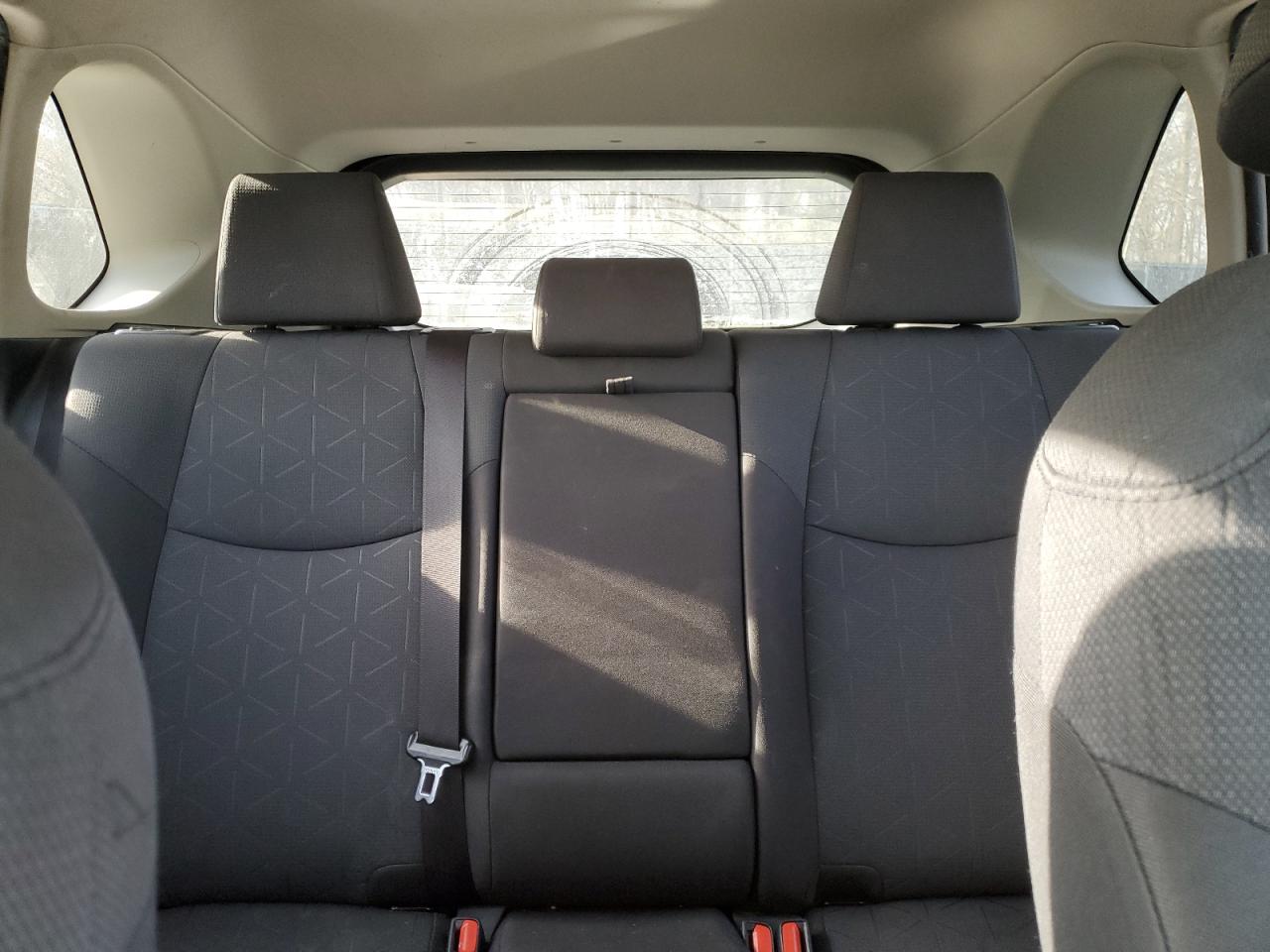 2020 Toyota RAV 4 - Image 10
