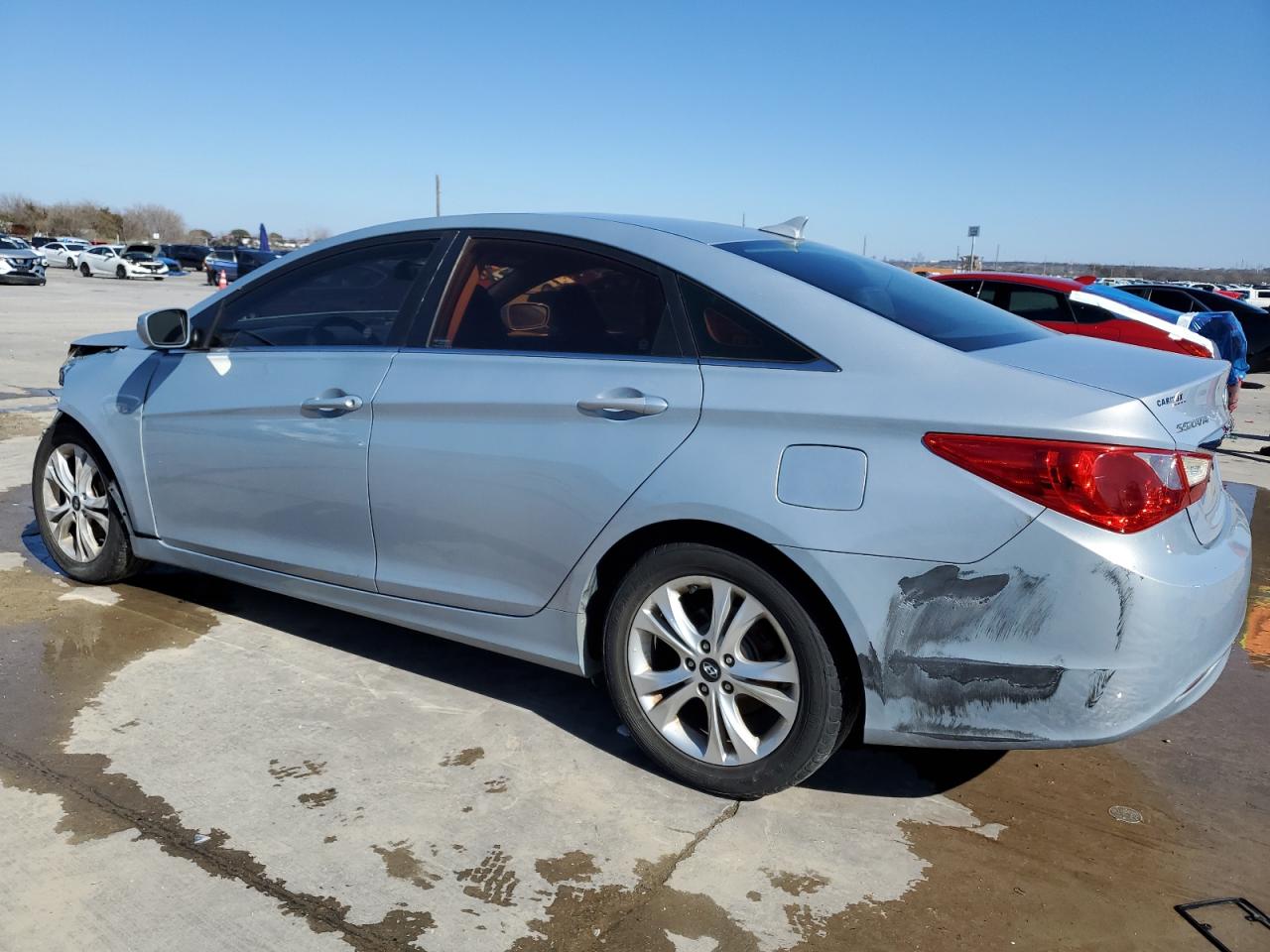2011 Hyundai Sonata - Image 2