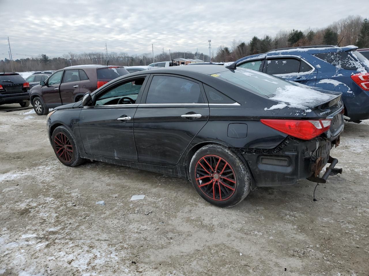 2011 Hyundai Sonata - Image 2