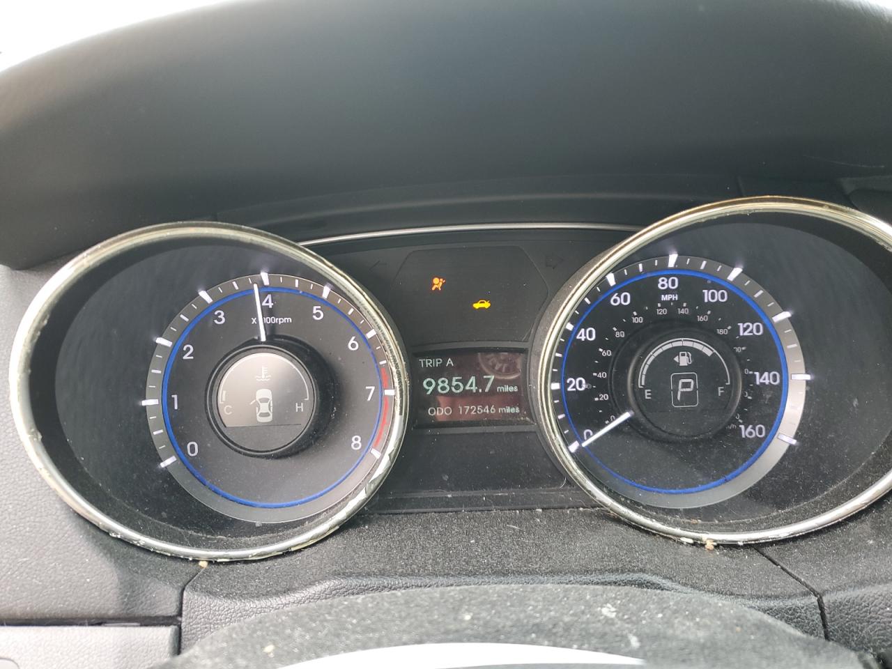 2012 Hyundai Sonata - Image 9