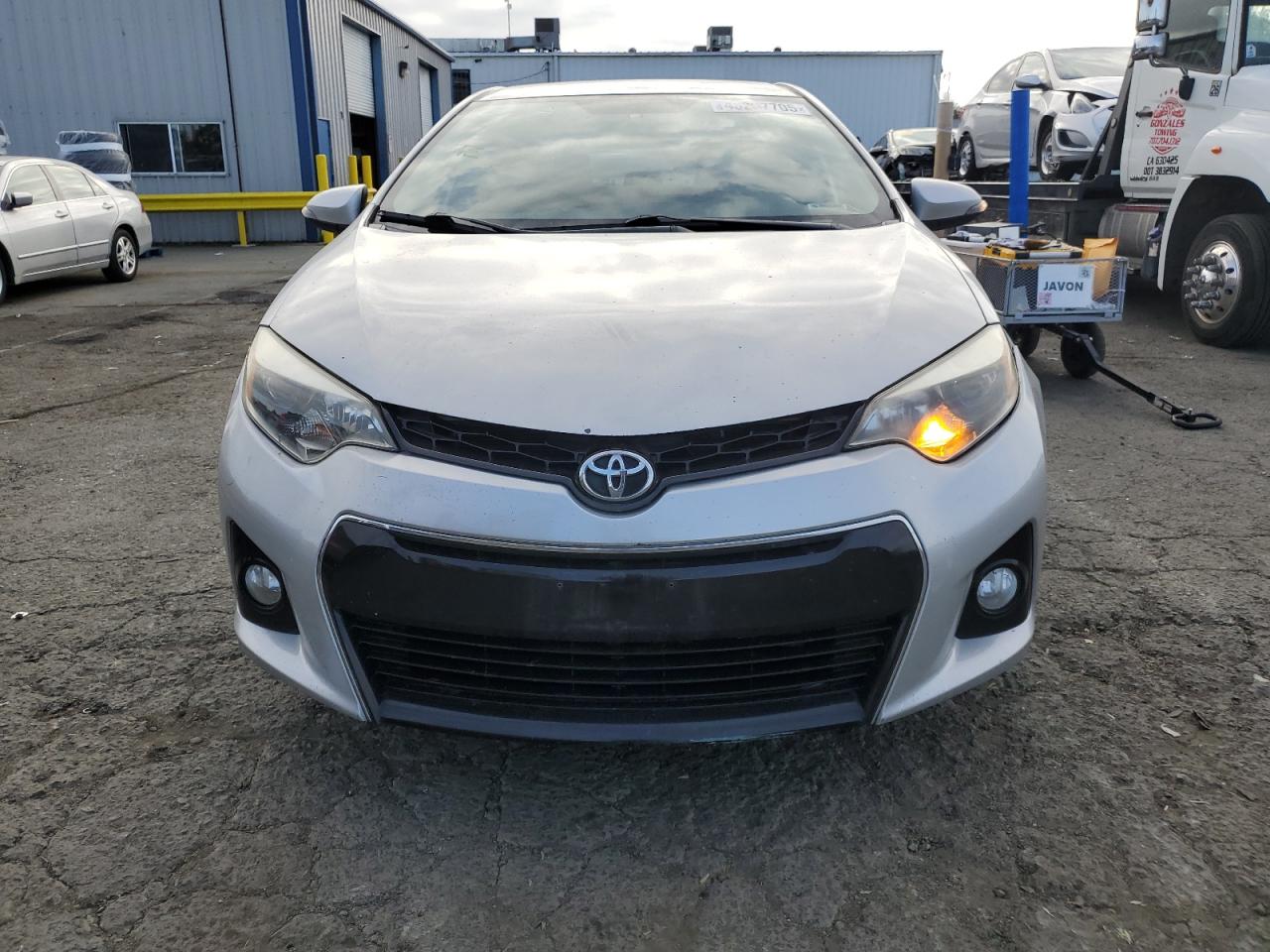 2015 Toyota Corolla - Image 5