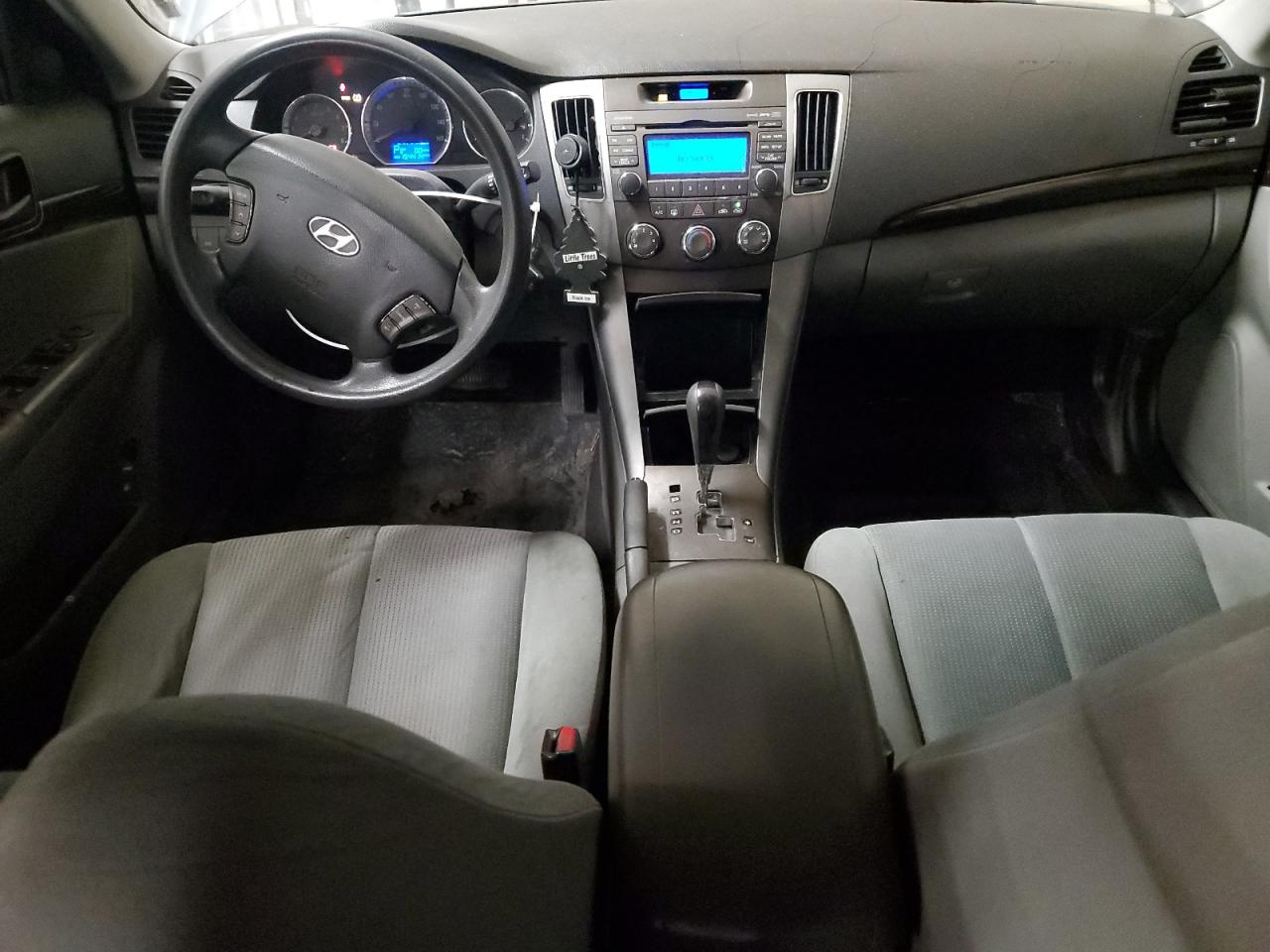 2009 Hyundai Sonata - Image 8