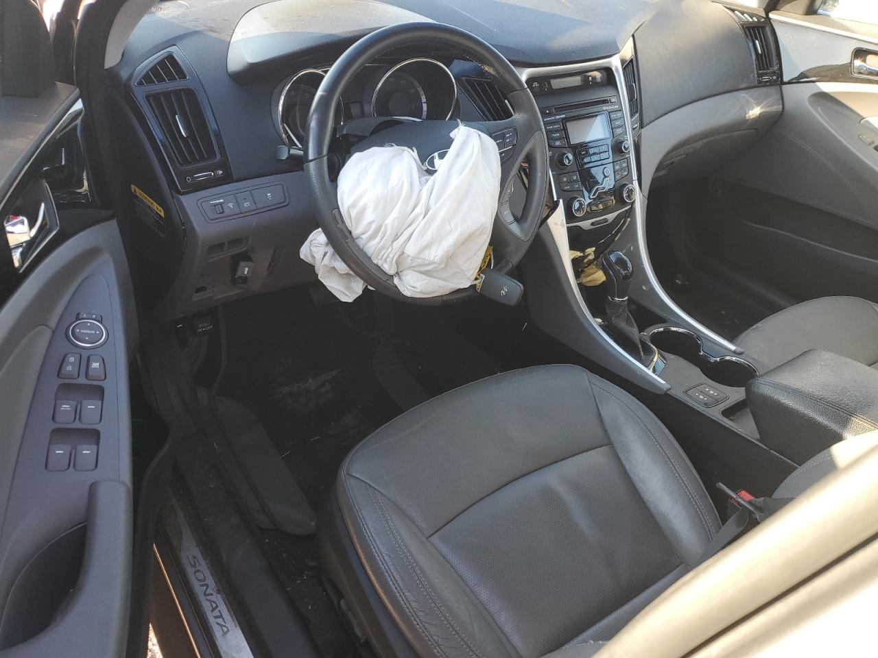 2013 Hyundai Sonata - Image 8