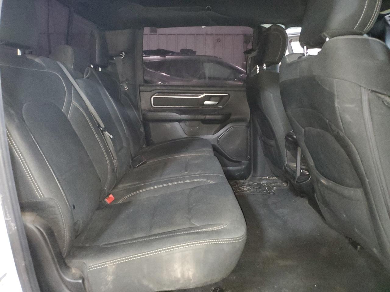 2019 RAM 1500 - Image 11
