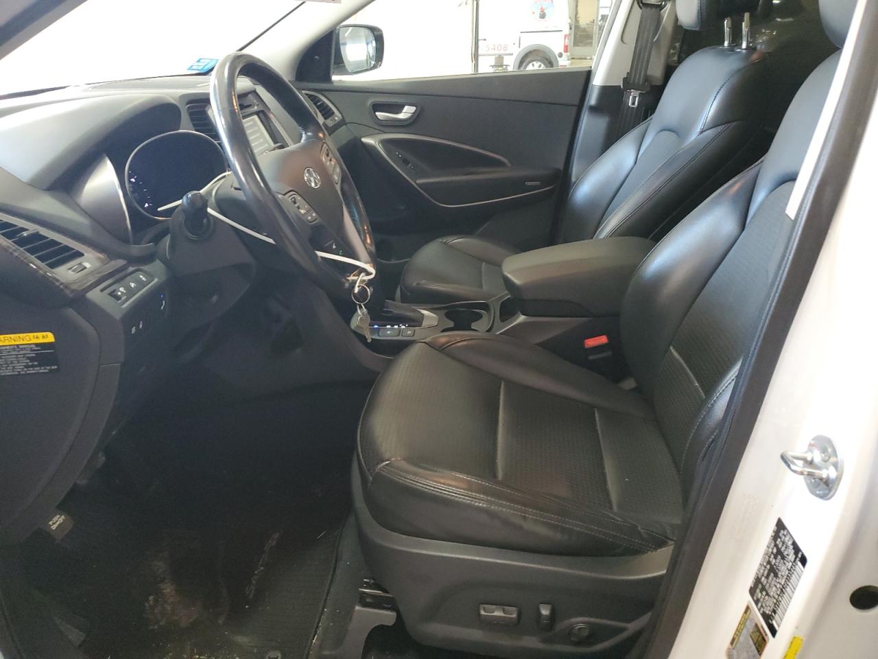 2014 Hyundai Santa Fe - Image 7