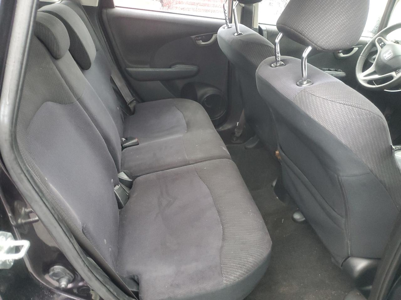 2013 Honda Fit - Image 10