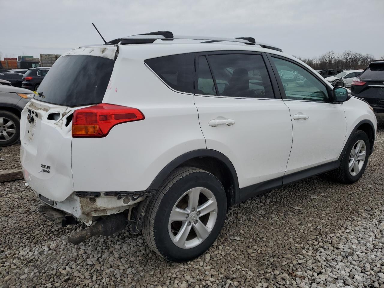 2014 Toyota RAV 4 - Image 3