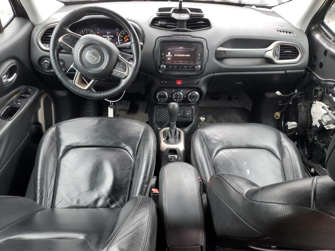 2017 Jeep Renegade - Image 8