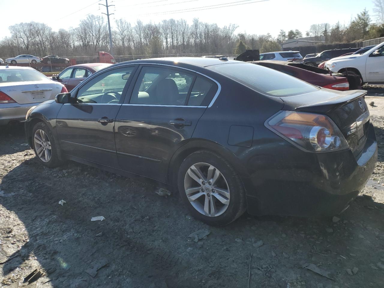2012 Nissan Altima - Image 2