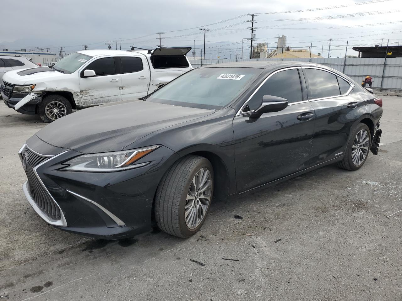 2021 Lexus Es 300H იყიდება Sun Valley-ში, CA - Rear End