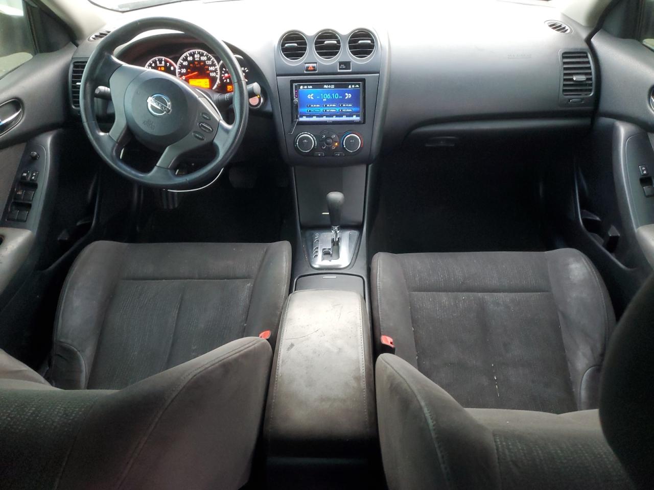 2012 Nissan Altima - Image 8