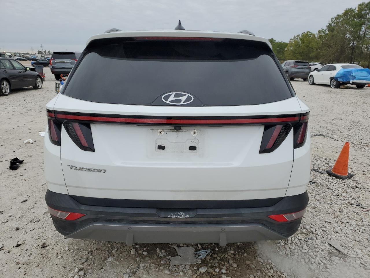 2022 Hyundai Tucson - Image 6