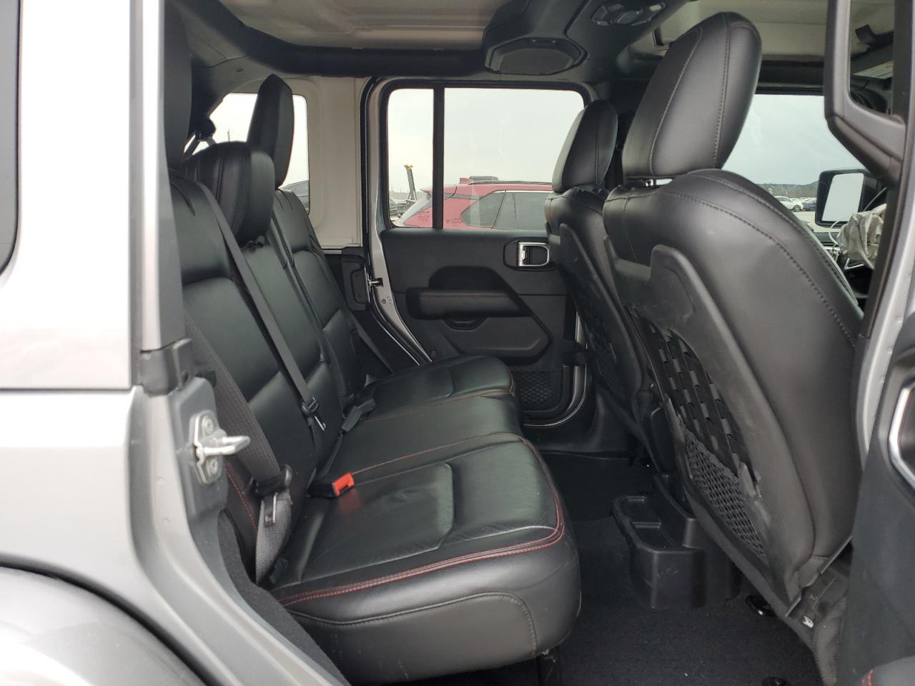 2018 Jeep Wrangler - Image 10