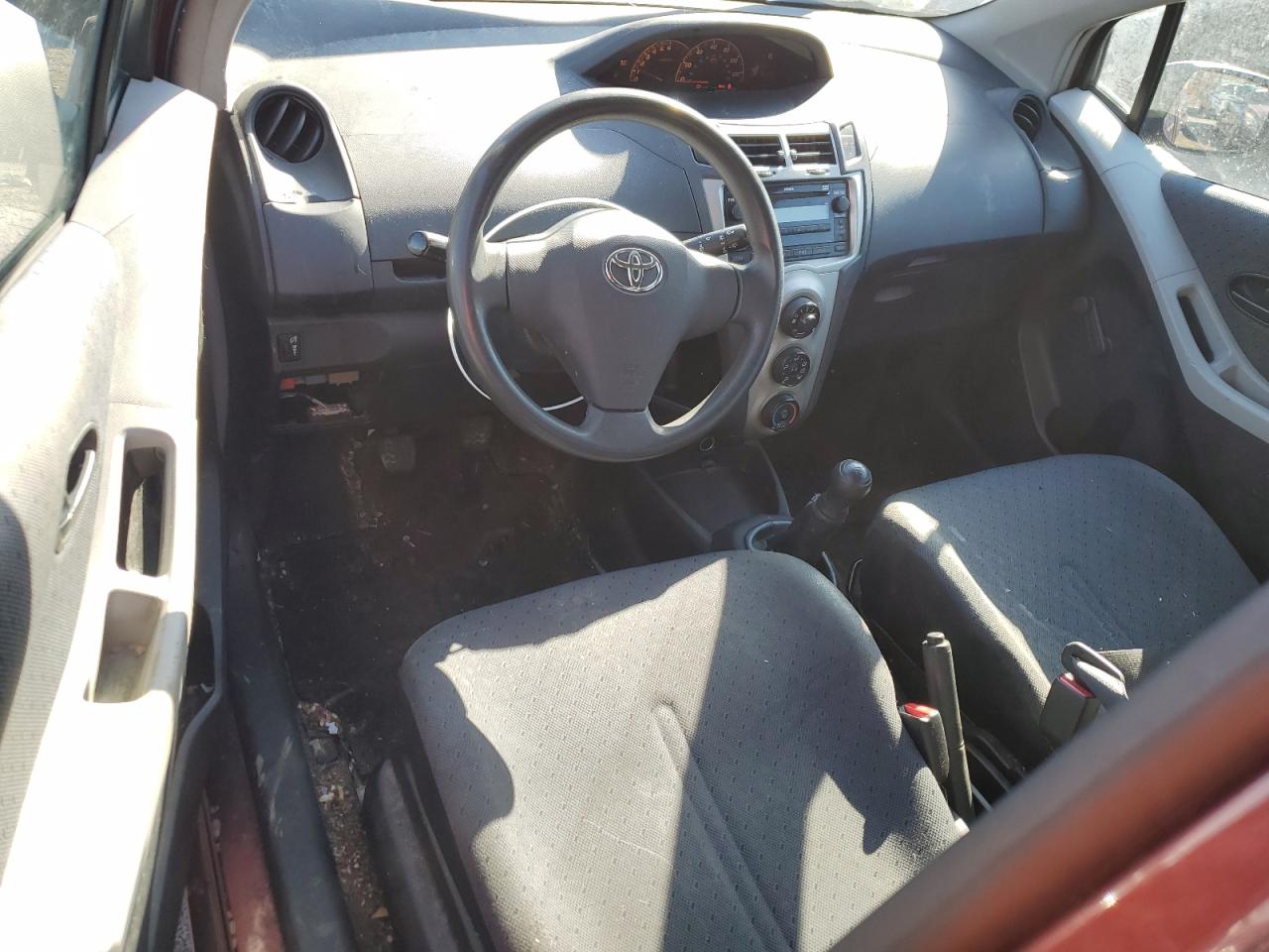 2010 Toyota Yaris - Image 8