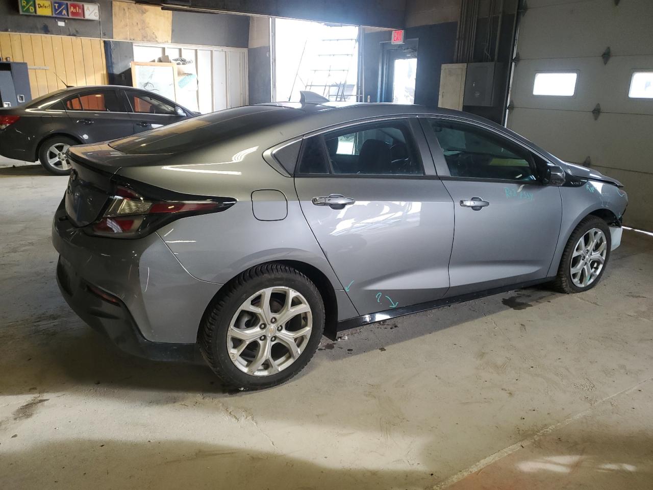 2018 Chevrolet Volt - Image 3