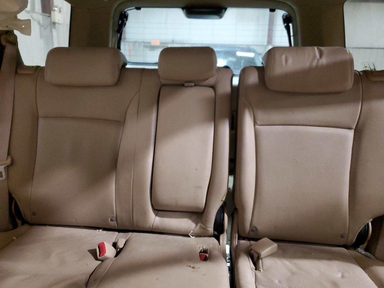 2005 Honda CR-V - Image 10