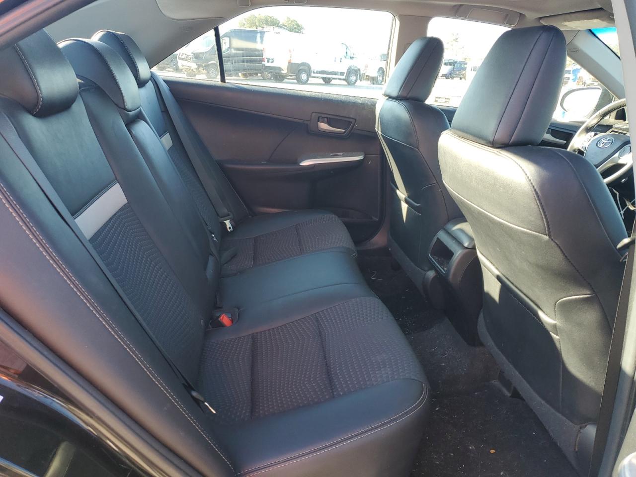2014 Toyota Camry - Image 10