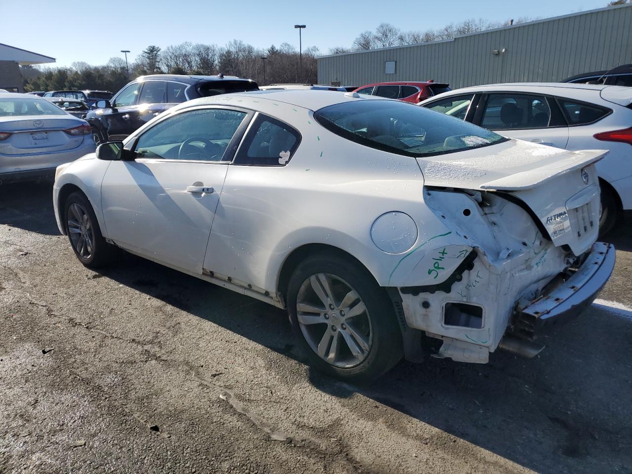 2011 Nissan Altima - Image 2