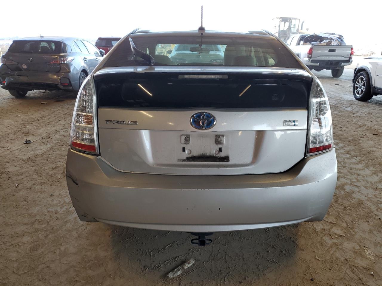 2010 Toyota Prius - Image 6