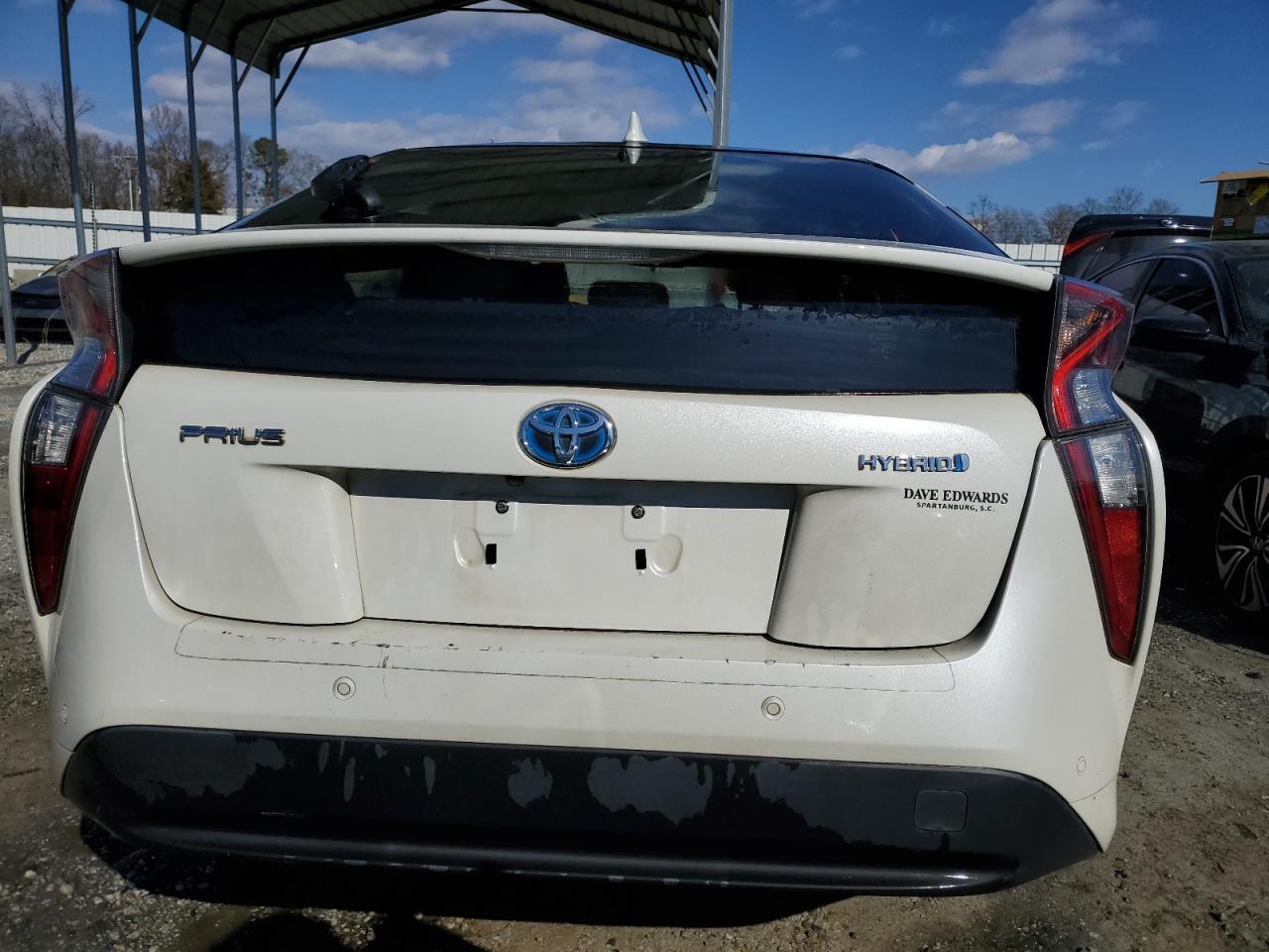 2018 Toyota Prius - Image 6