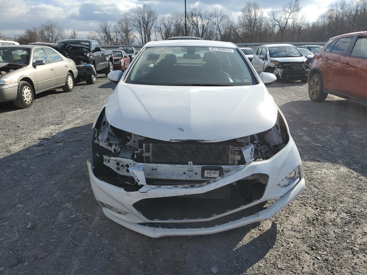 VIN 1G1BC5SM2J7225941 2018 CHEVROLET CRUZE no.5