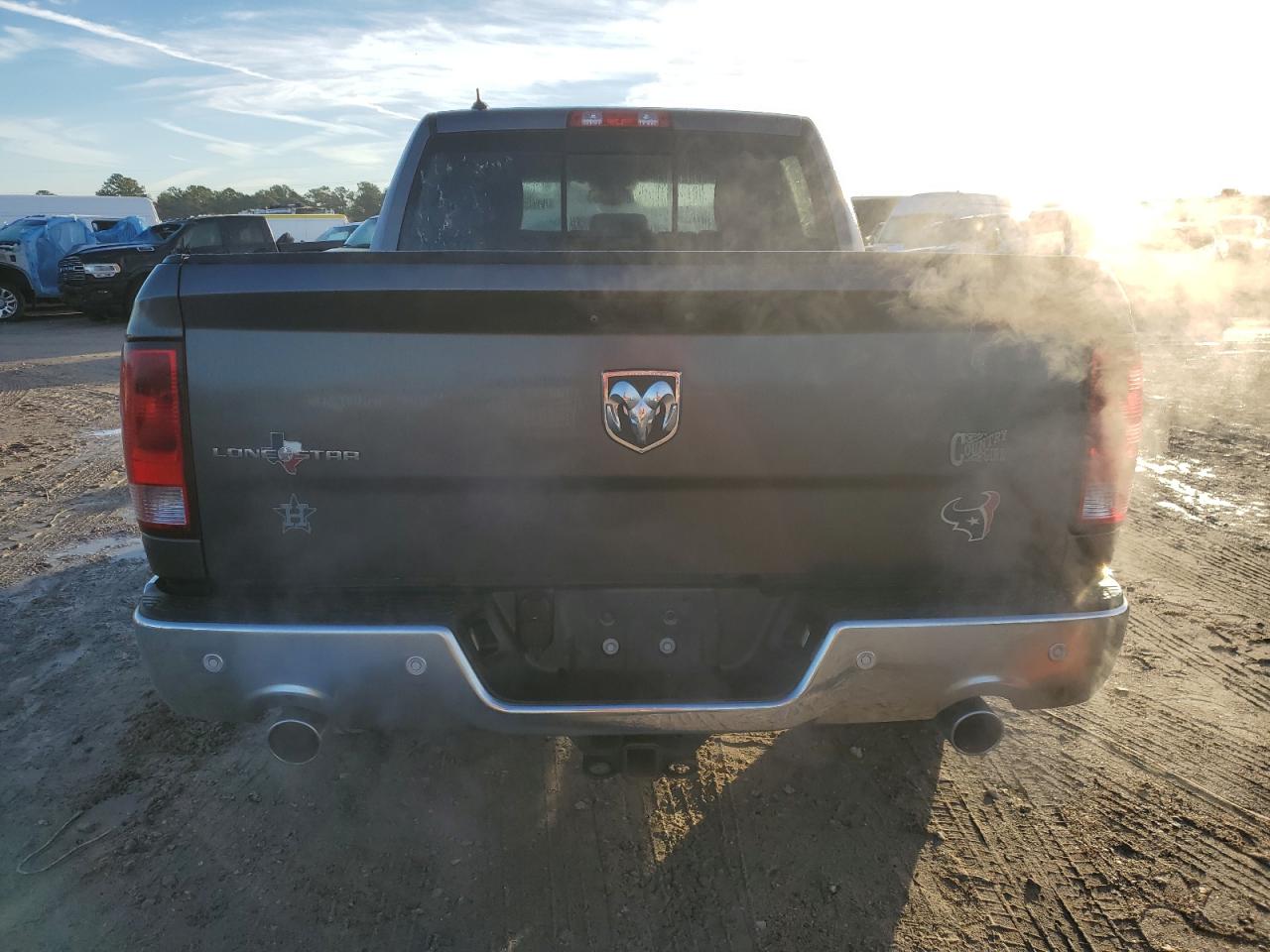 2014 RAM 1500 - Image 7