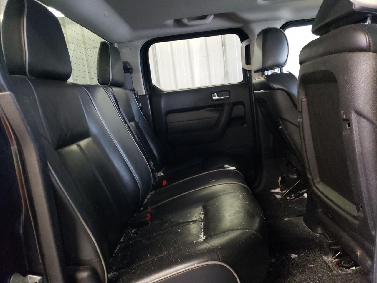 2009 Hummer H3 - Image 10