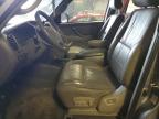 2003 Toyota Sequoia Sr5 продається в Eldridge, IA - Front End