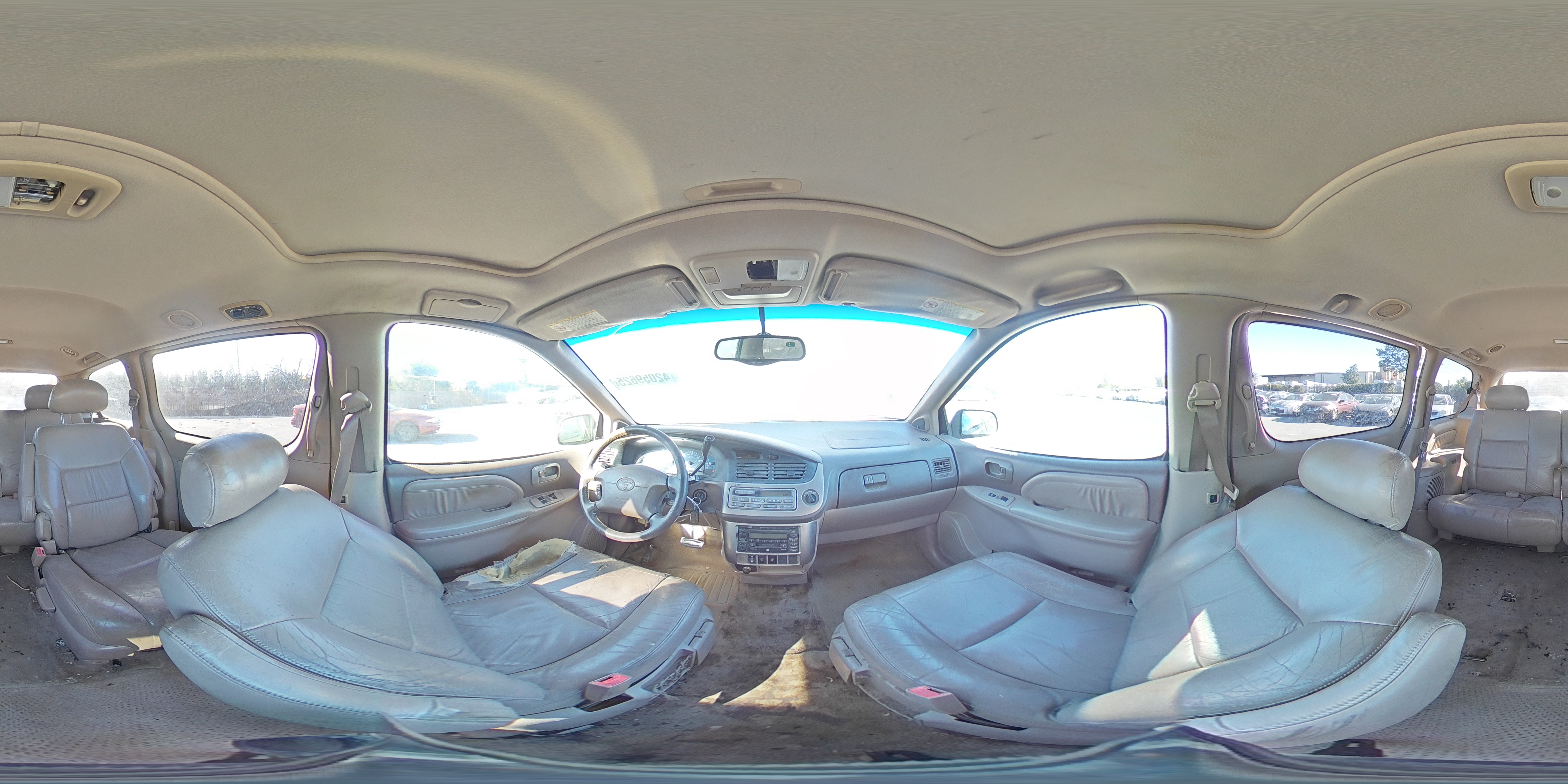 2001 Toyota Sienna - Image 14