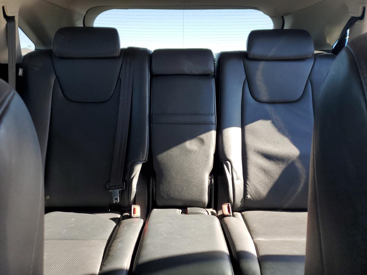 2010 Lexus RX - Image 10
