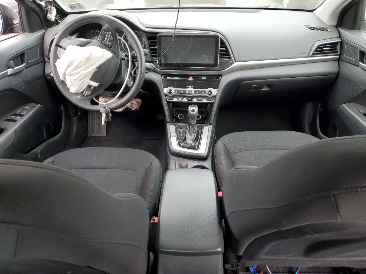 2020 Hyundai Elantra - Image 8