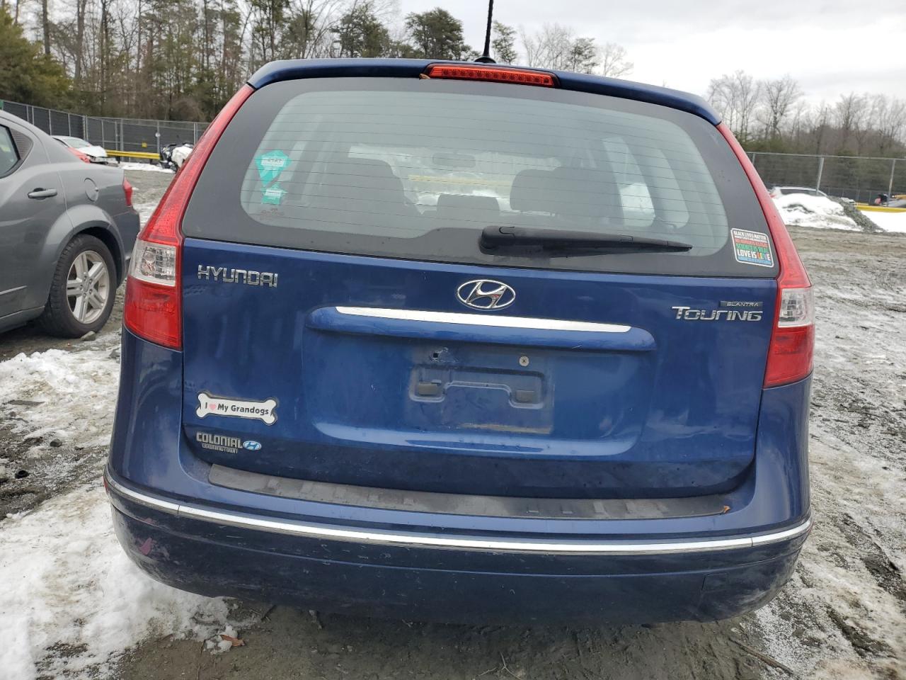 2012 Hyundai Elantra - Image 6