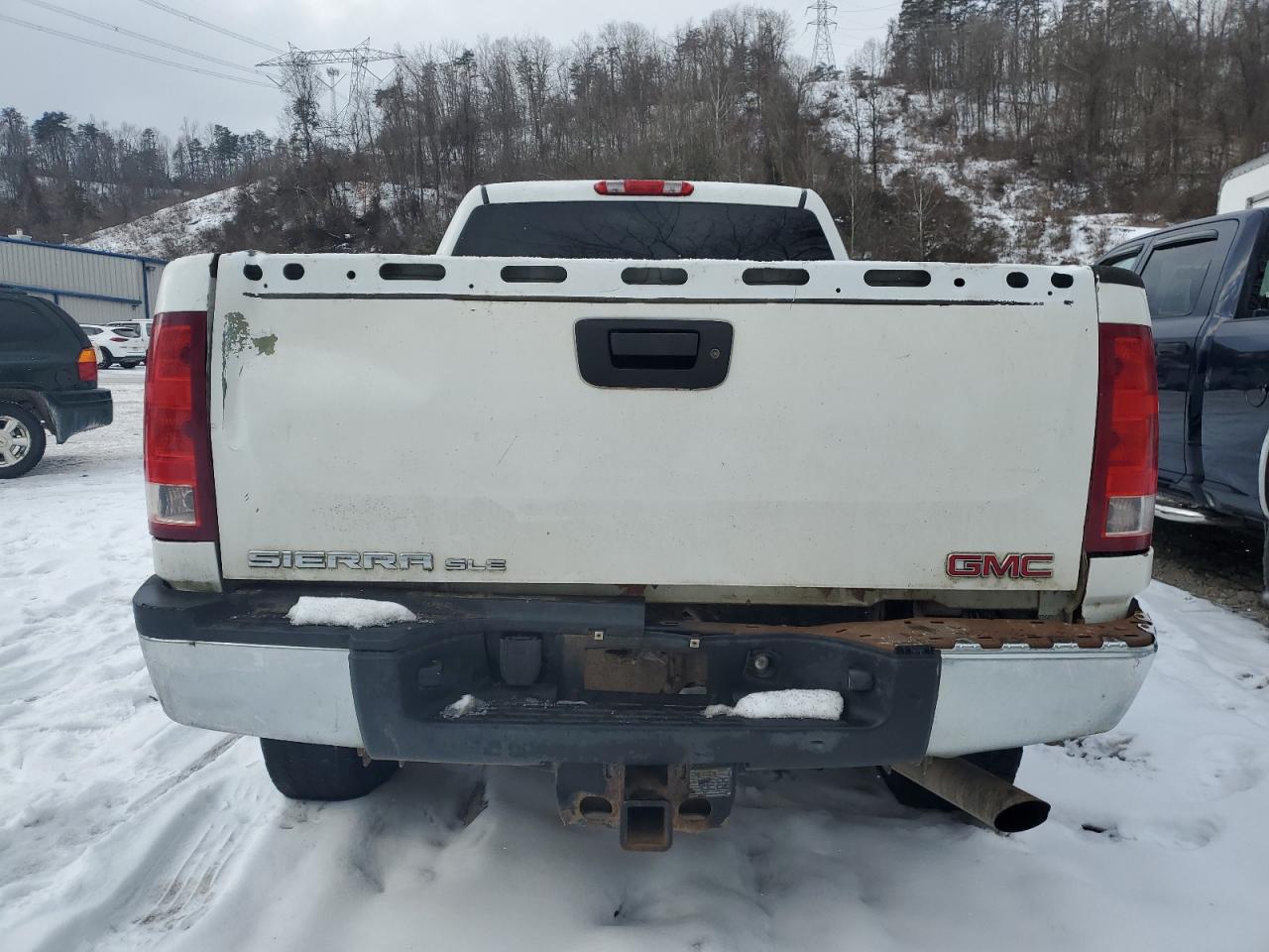 2011 GMC Sierra - Image 6