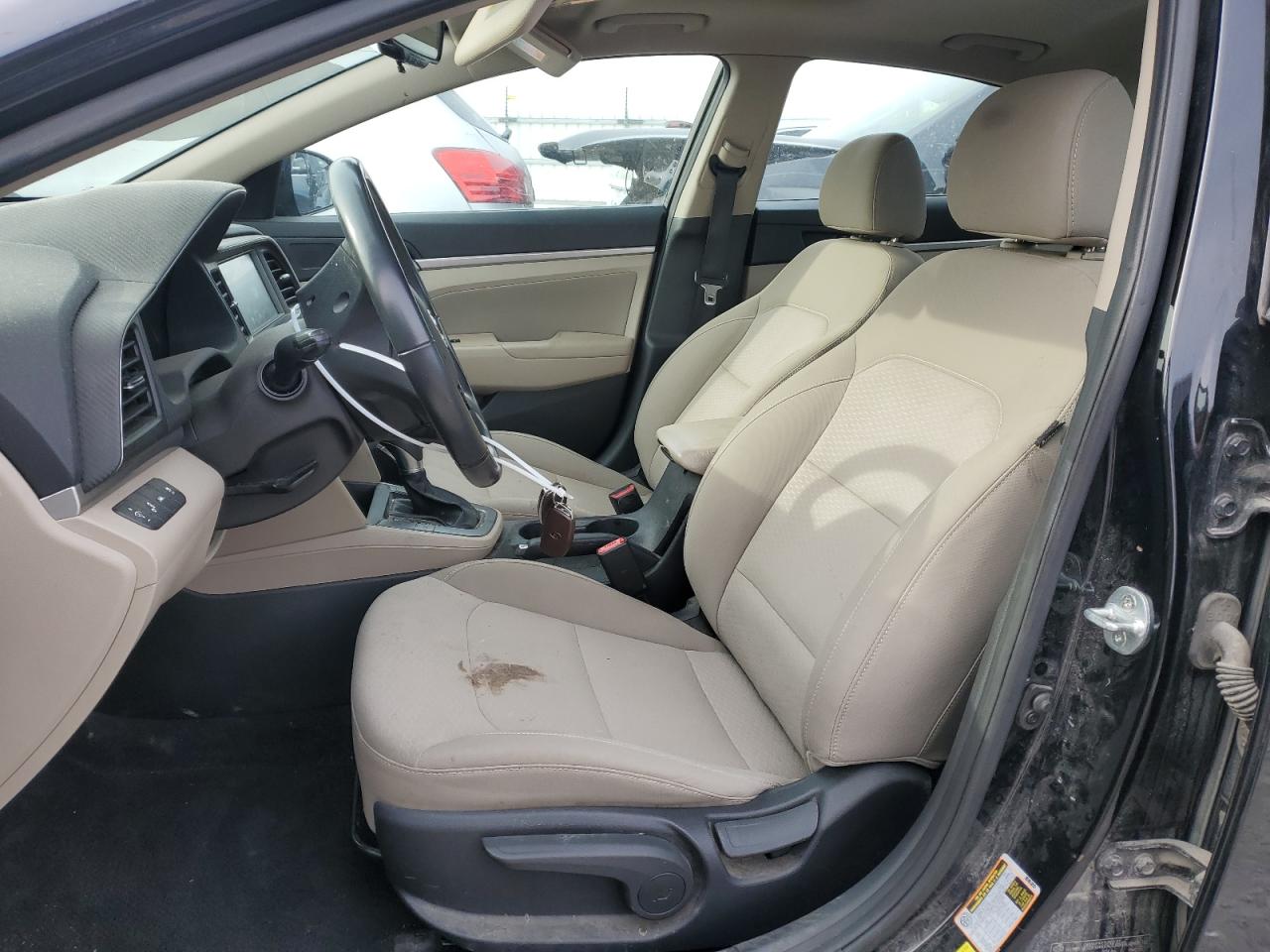 2020 Hyundai Elantra - Image 7