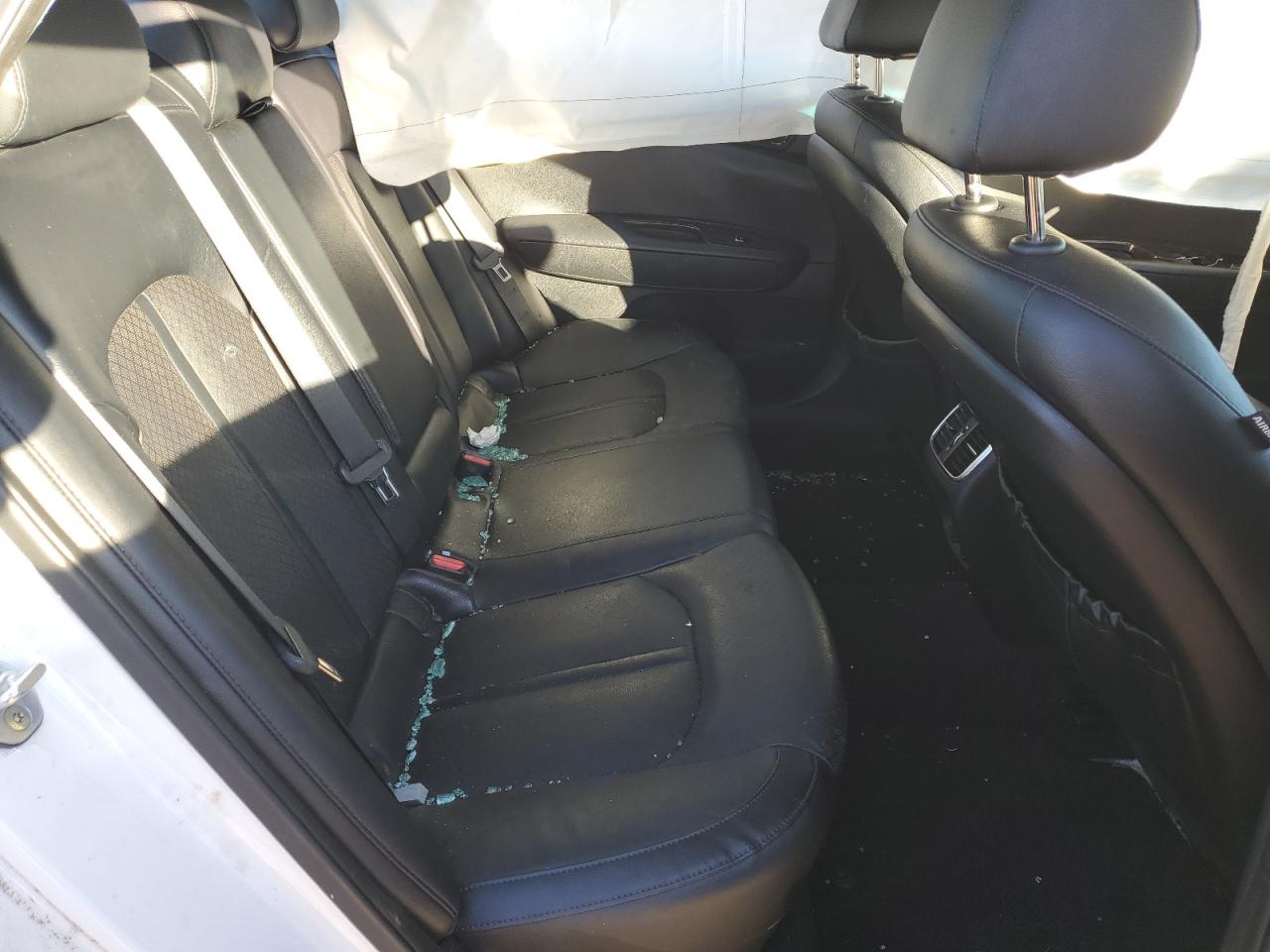 2016 Kia Optima - Image 11