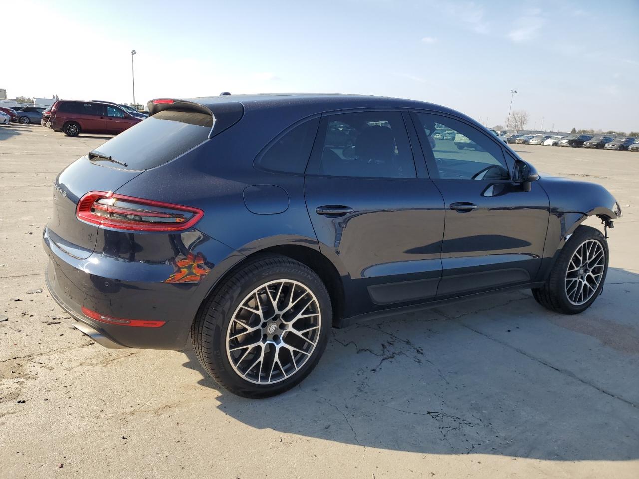 2018 Porsche Macan - Image 3